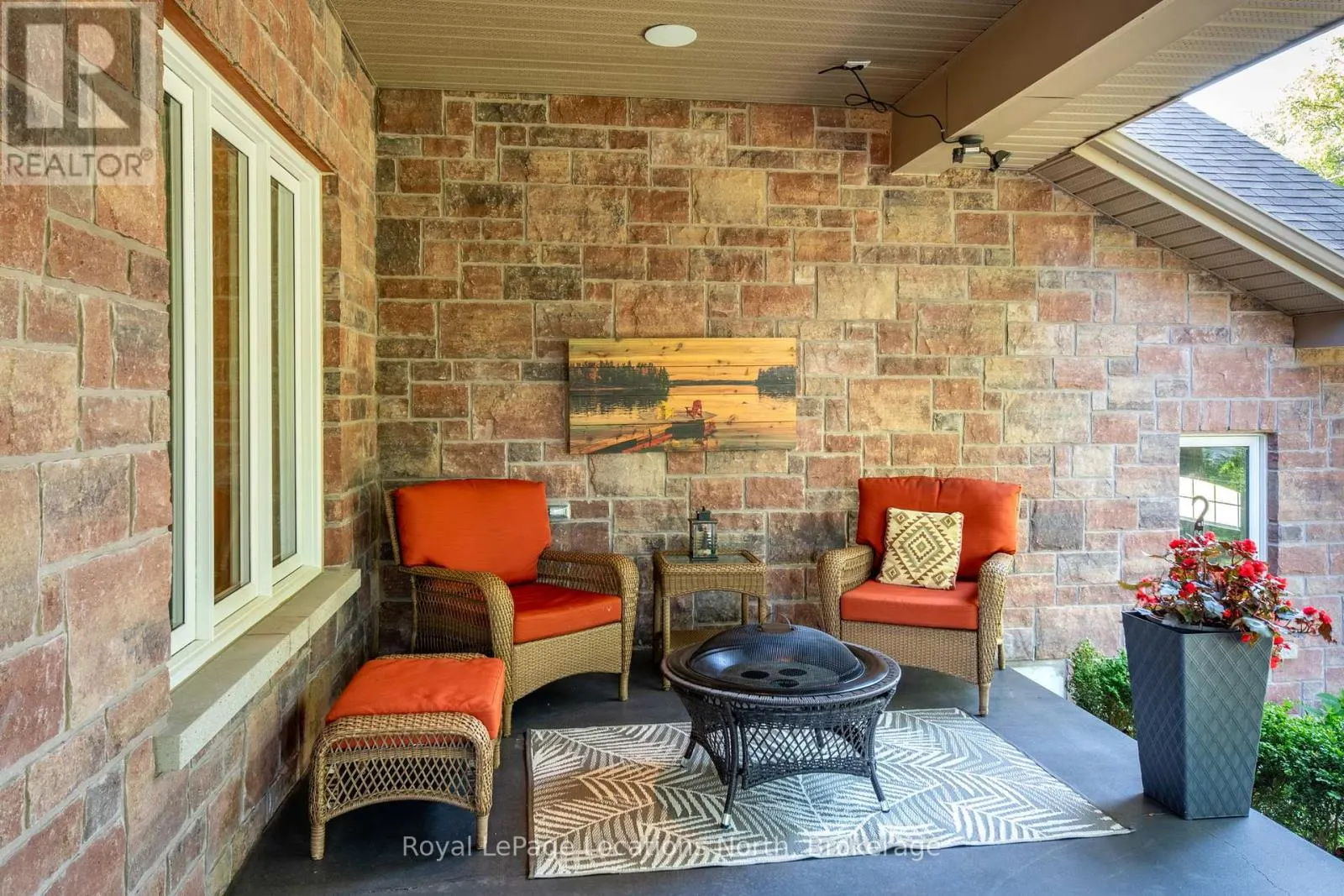 77 KNOX ROAD W