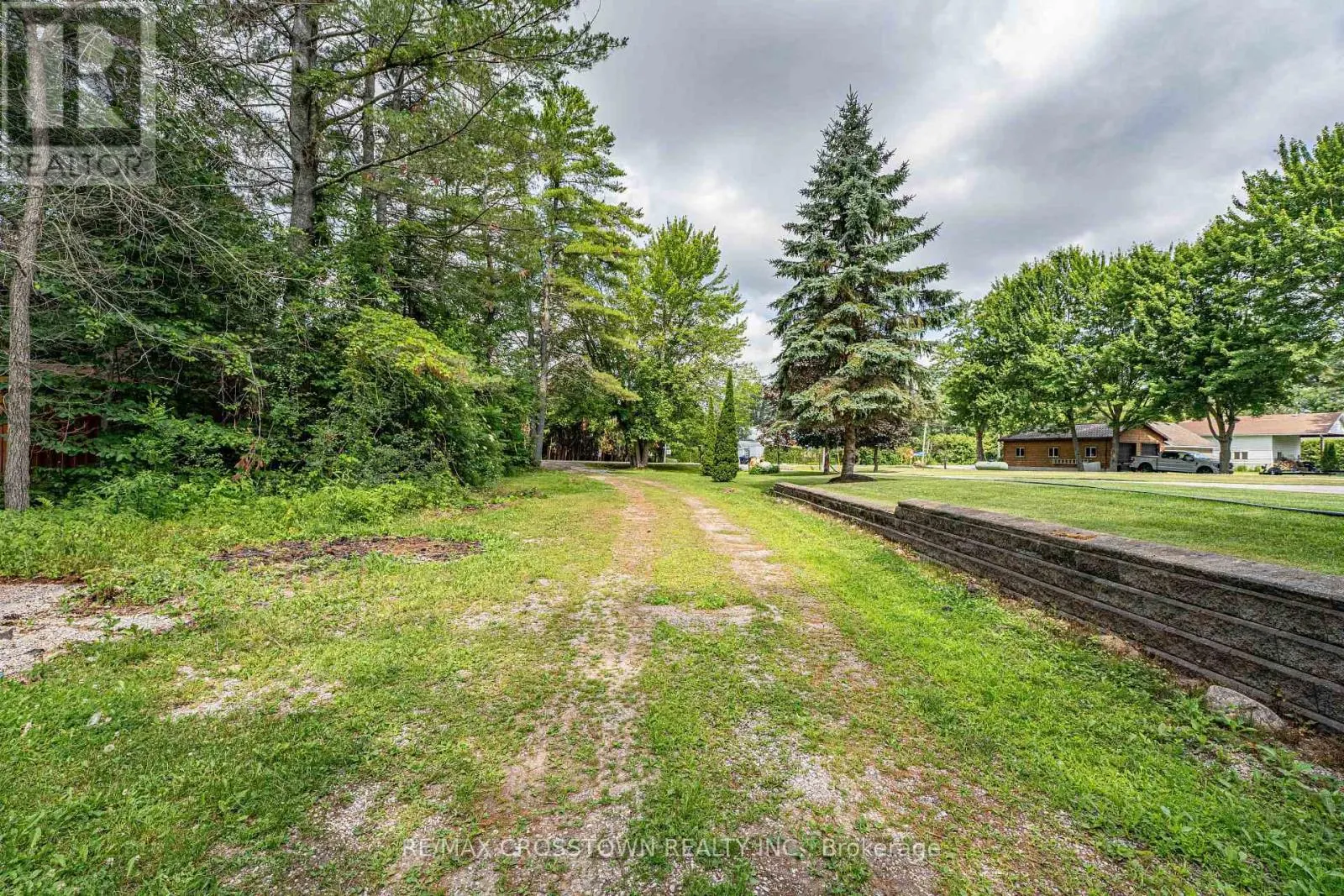 1705 PENINSULA PT ROAD