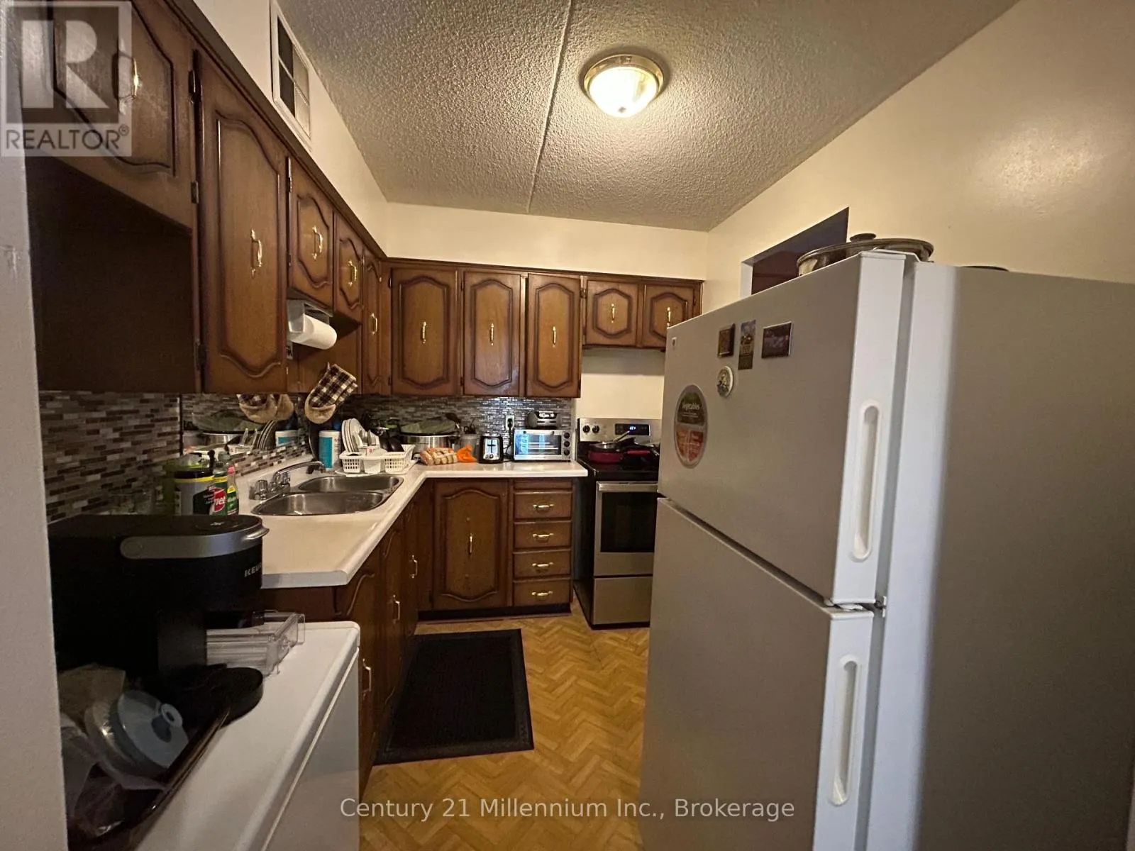 202 - 460 ONTARIO STREET, #202