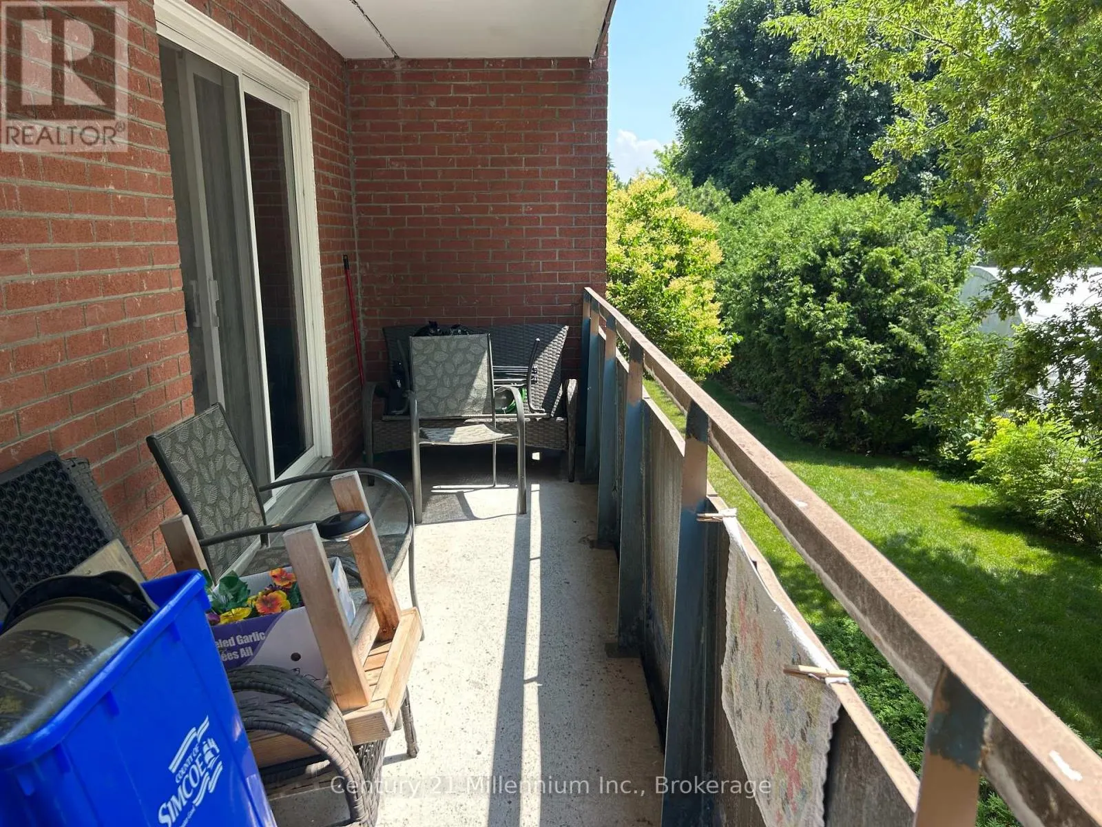 202 - 460 ONTARIO STREET, #202