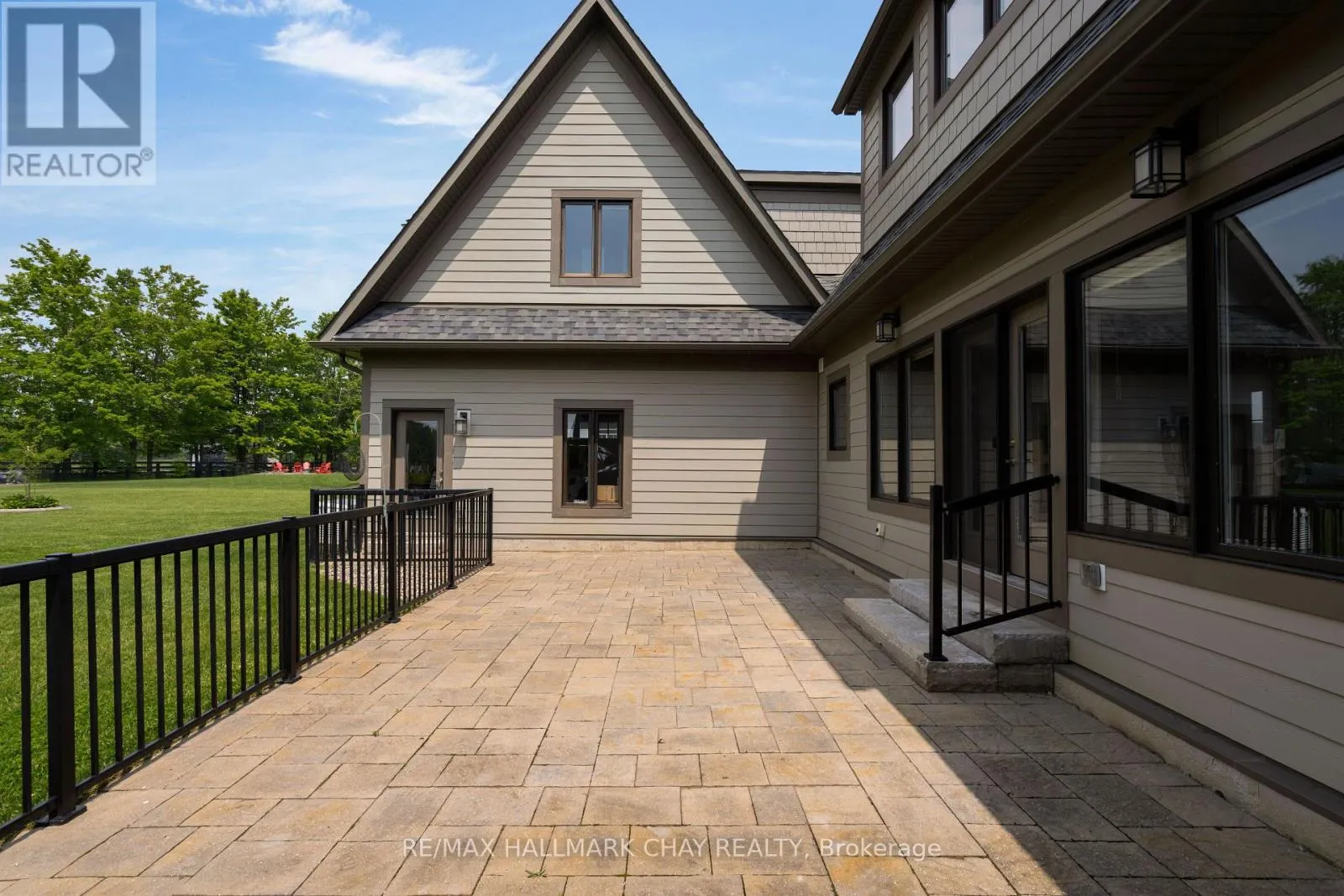 14 GEORGIAN GRANDE DRIVE