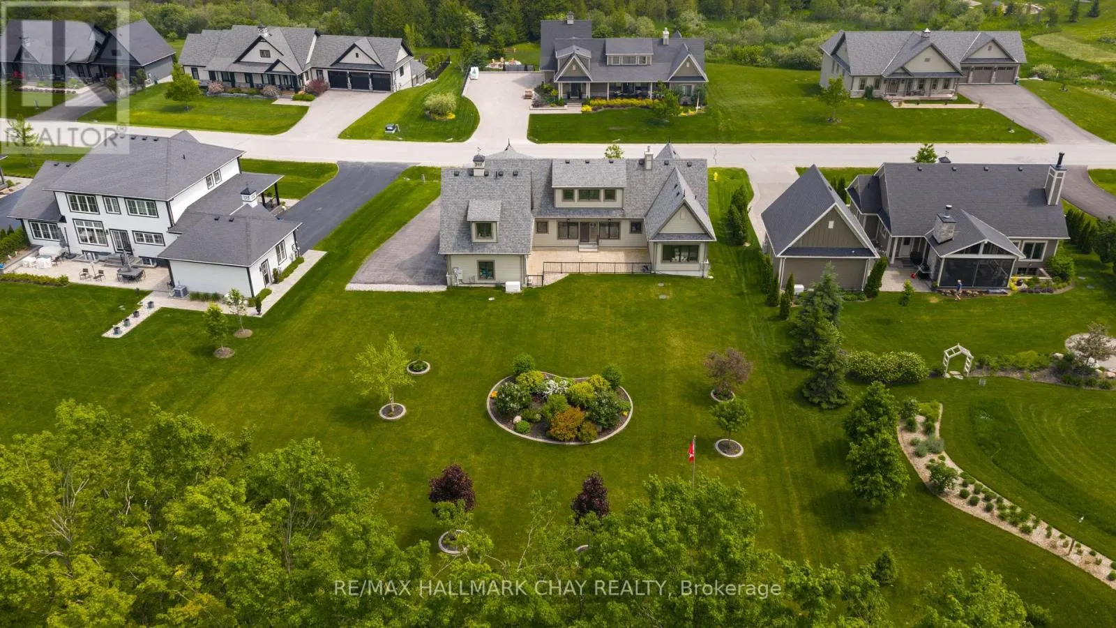 14 GEORGIAN GRANDE DRIVE