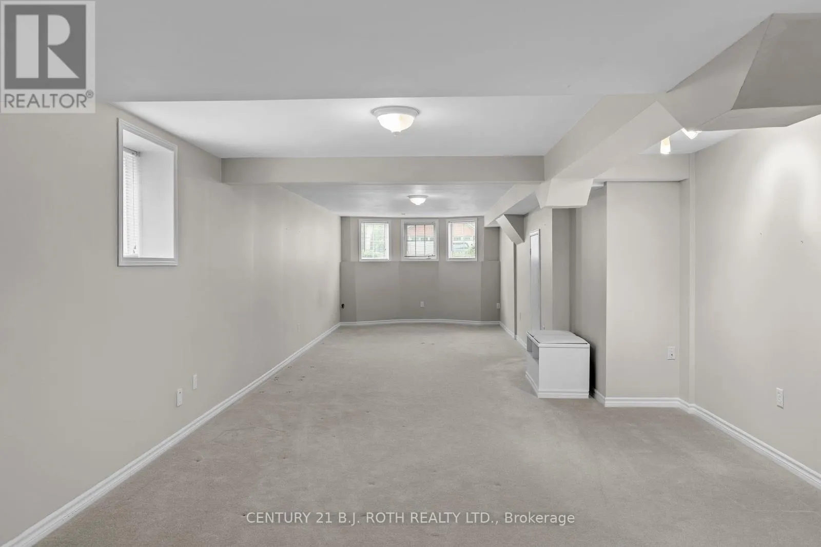 7 TRAILWOOD PLACE