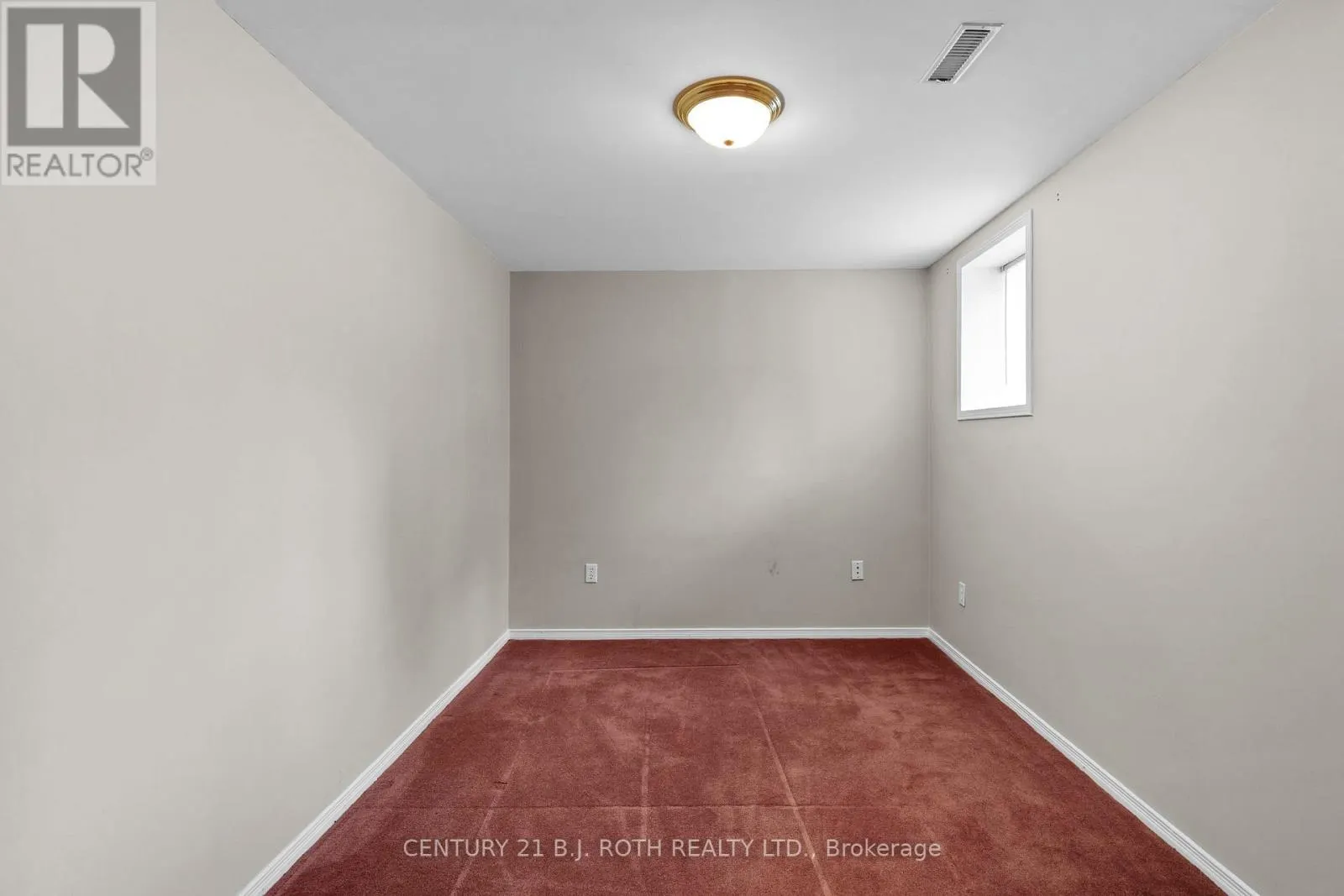 7 TRAILWOOD PLACE