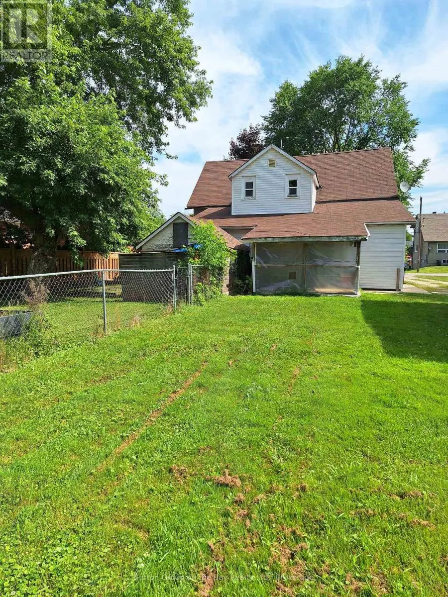 215 CEDAR STREET