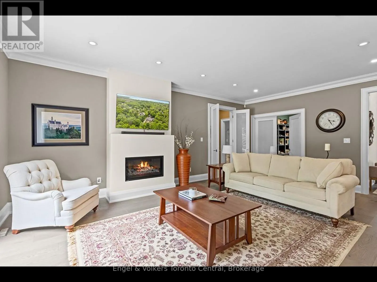 81 SPRUCE STREET