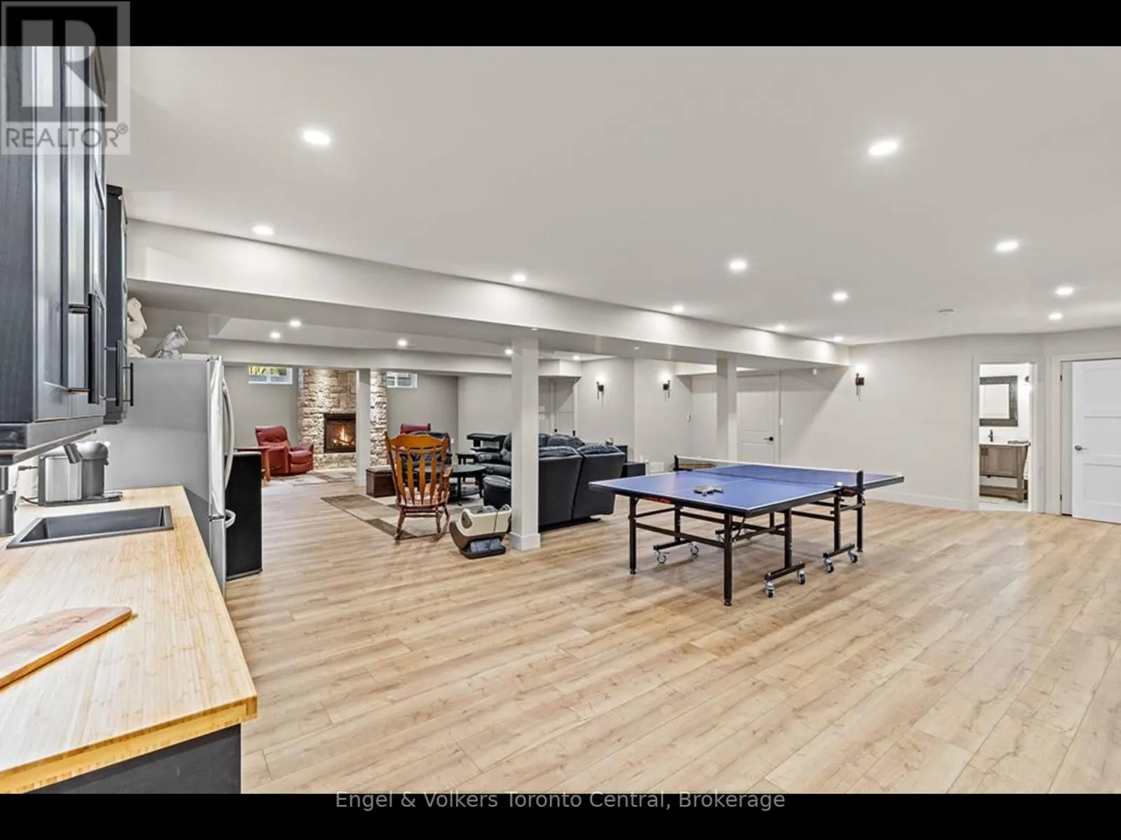 81 SPRUCE STREET