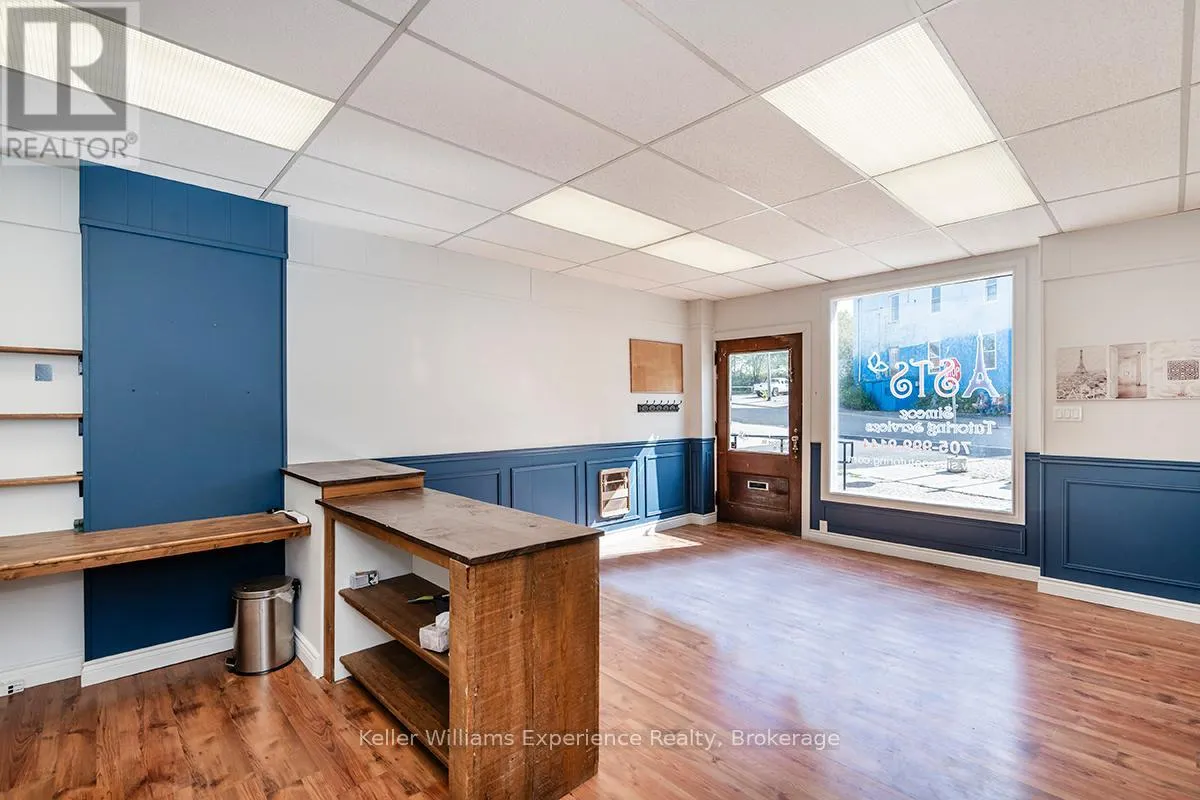 1 SIMCOE STREET
