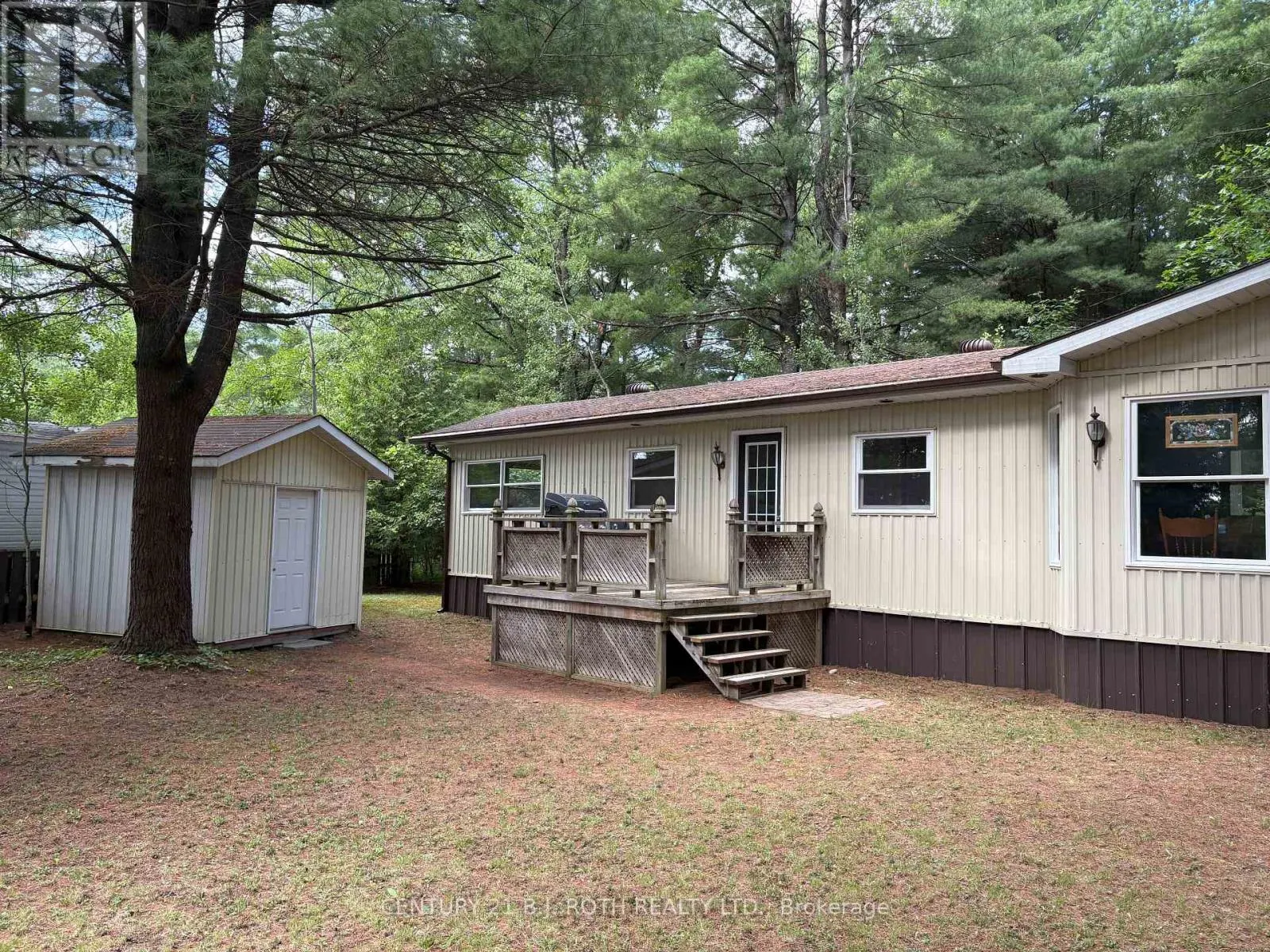 81 - 5216 90 COUNTY ROAD
