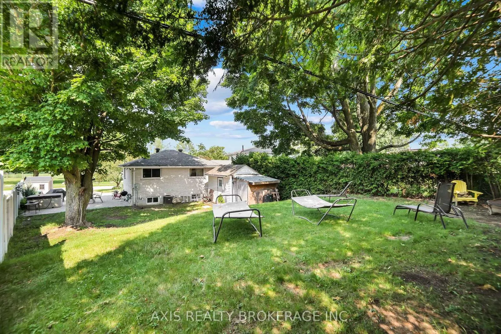 146 WOODLAND DRIVE