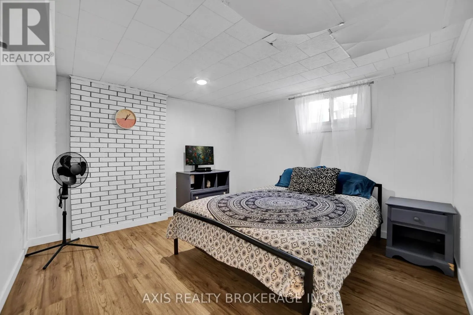 146 WOODLAND DRIVE