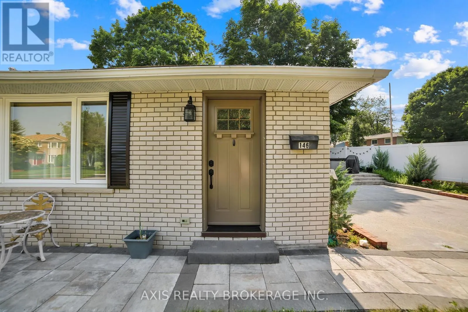 146 WOODLAND DRIVE