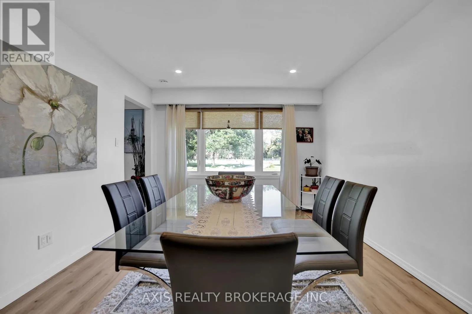 146 WOODLAND DRIVE