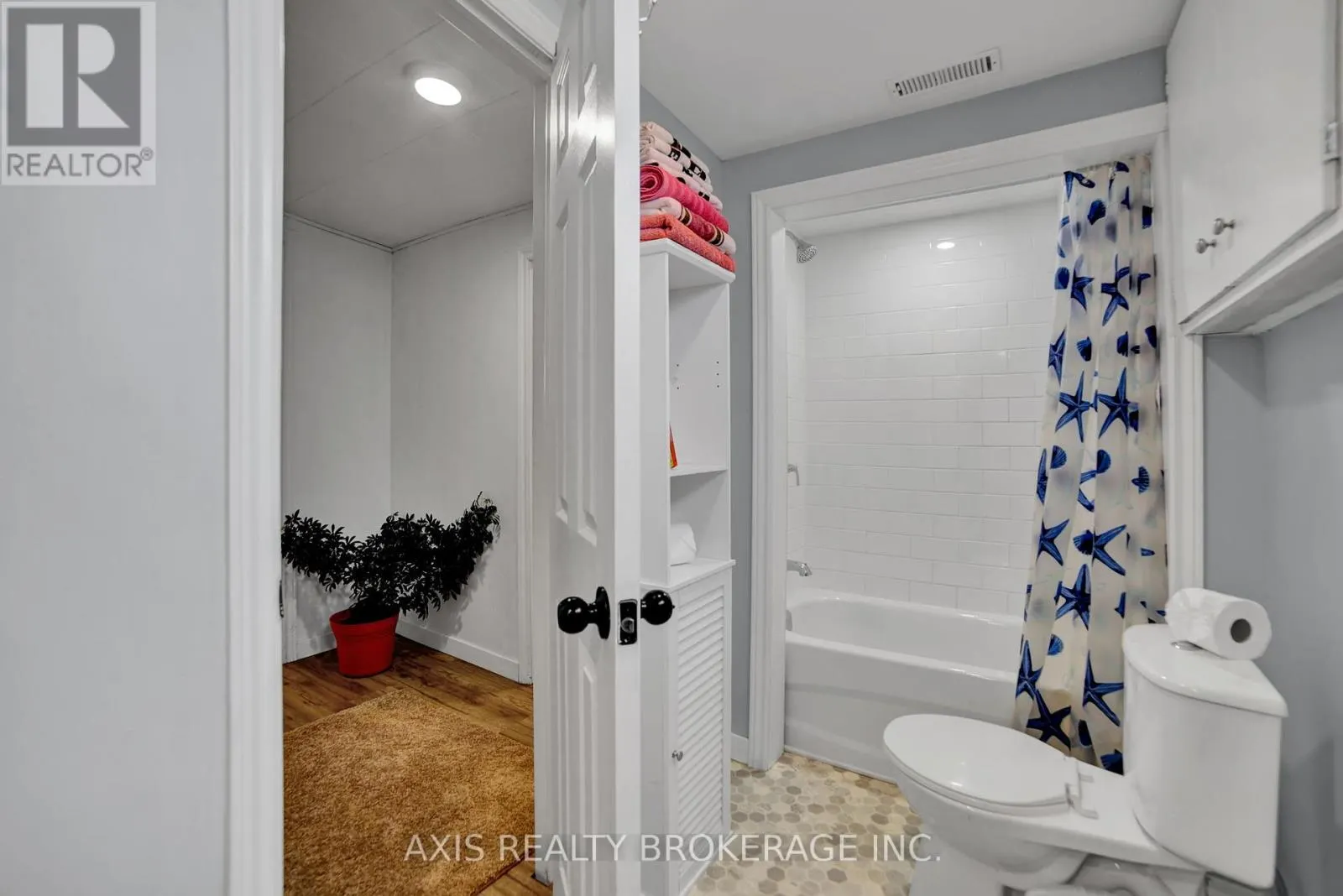 146 WOODLAND DRIVE