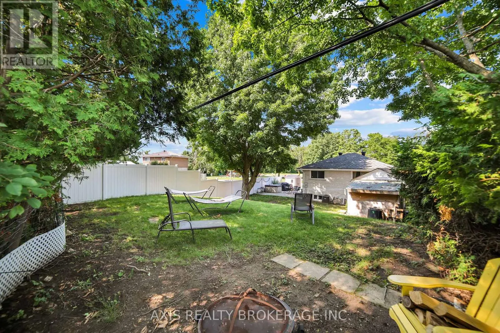 146 WOODLAND DRIVE