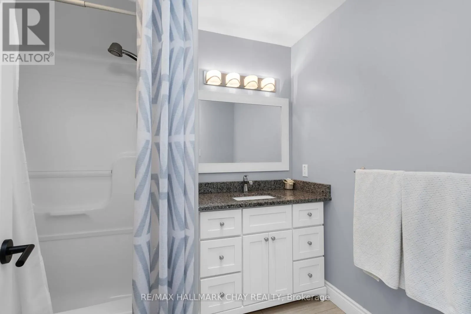 146 LAKESHORE ROAD W