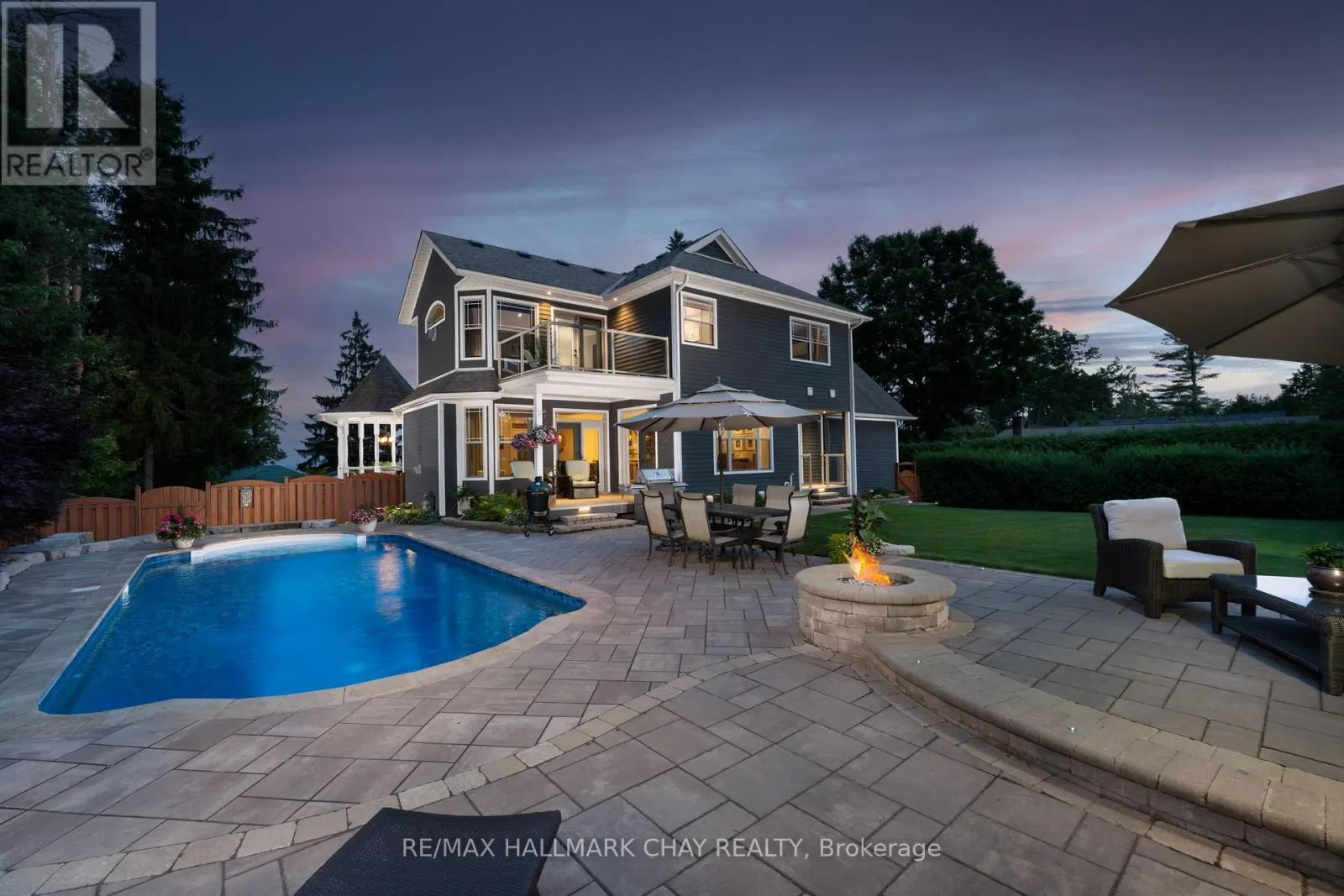 146 LAKESHORE ROAD W