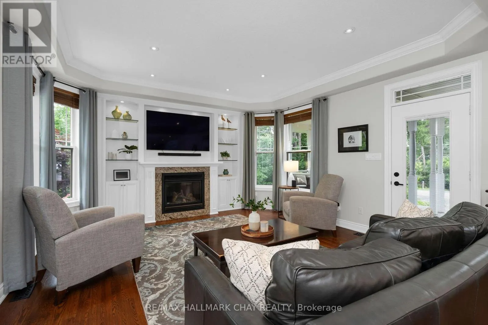 146 LAKESHORE ROAD W