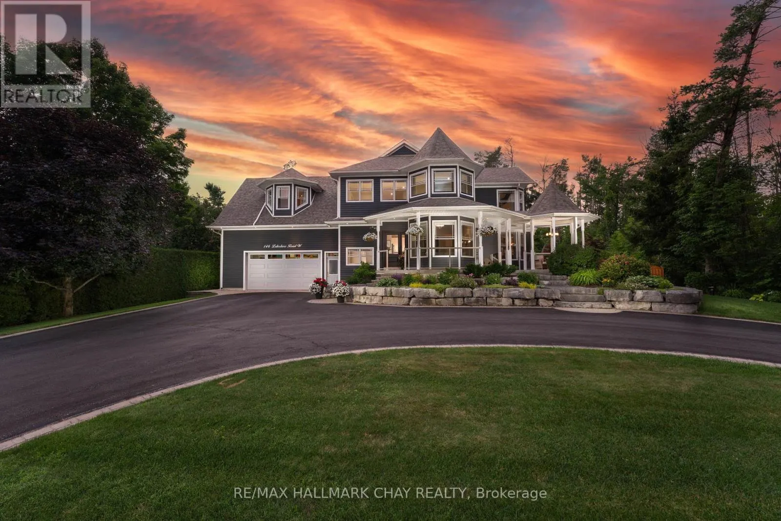 146 LAKESHORE ROAD W