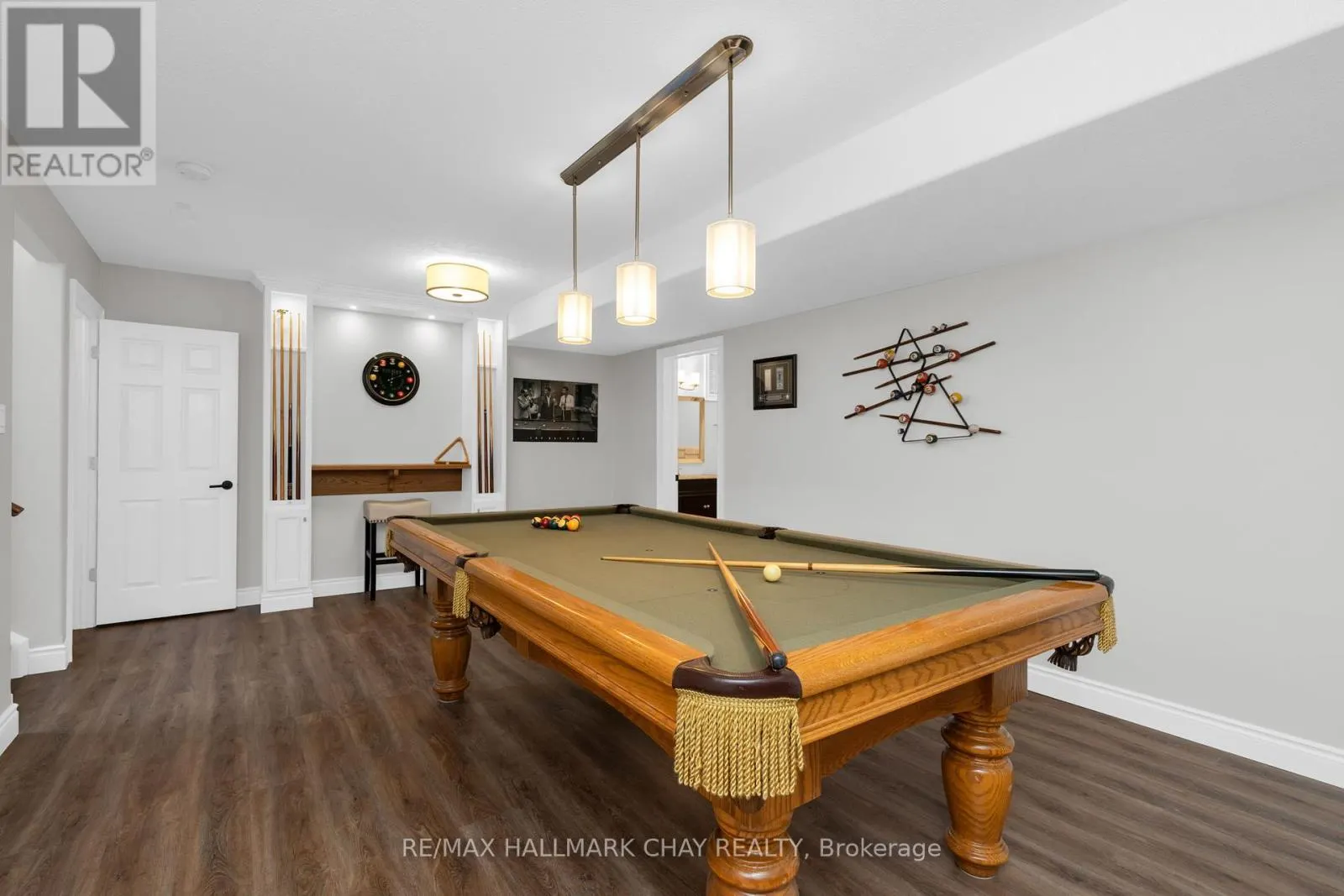 146 LAKESHORE ROAD W