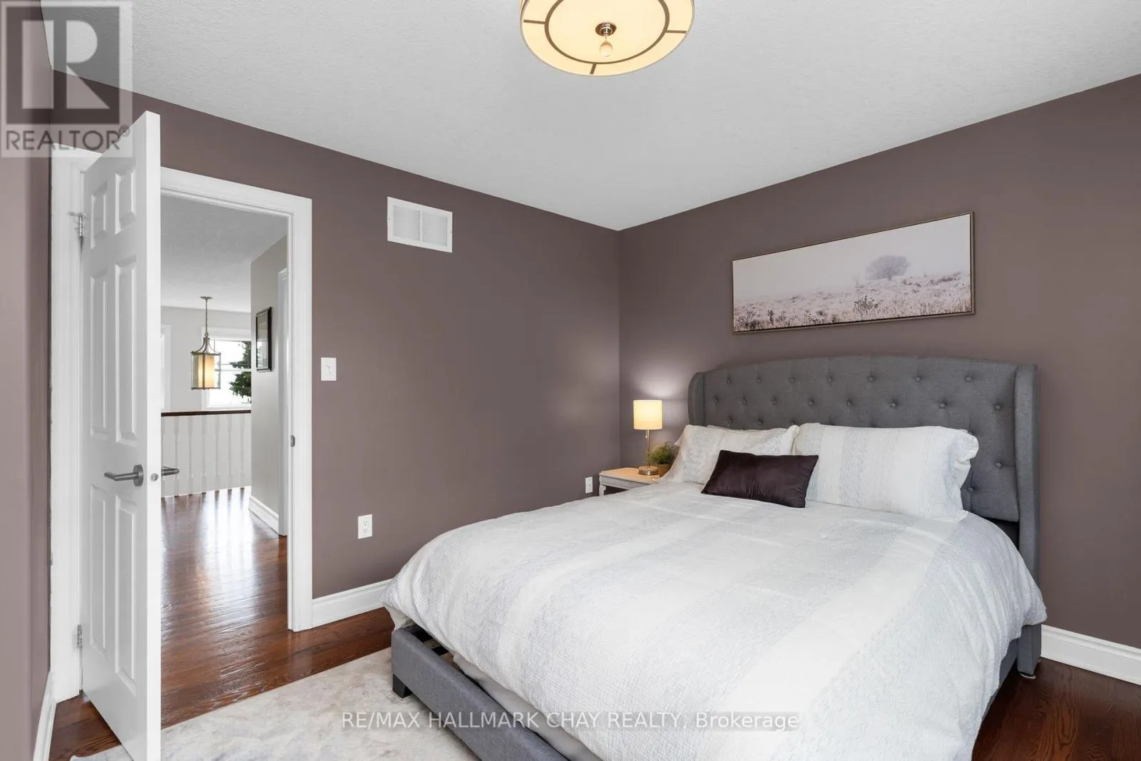 146 LAKESHORE ROAD W