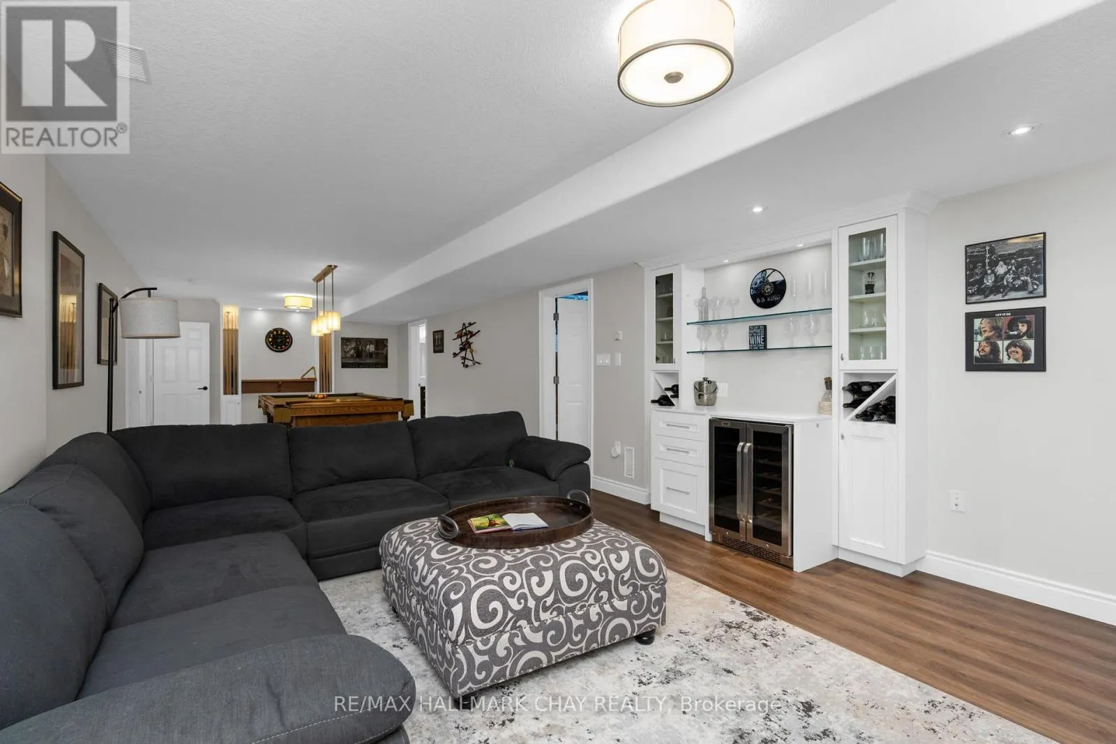 146 LAKESHORE ROAD W