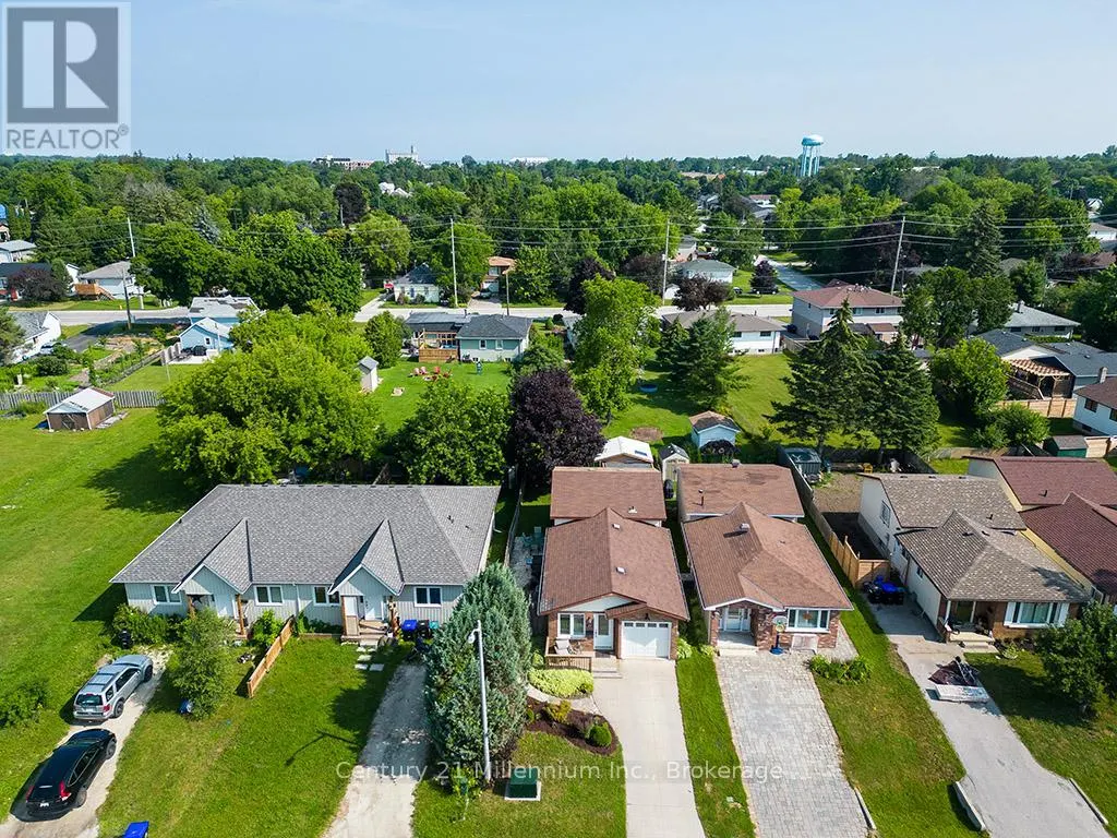 20 LESLIE DRIVE