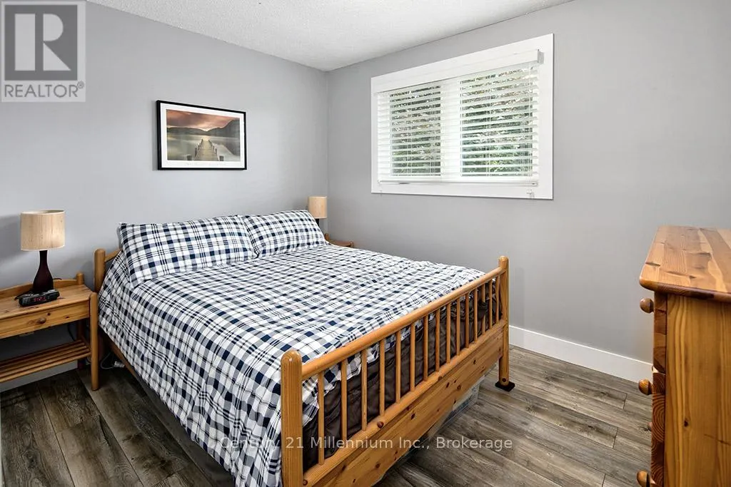 20 LESLIE DRIVE