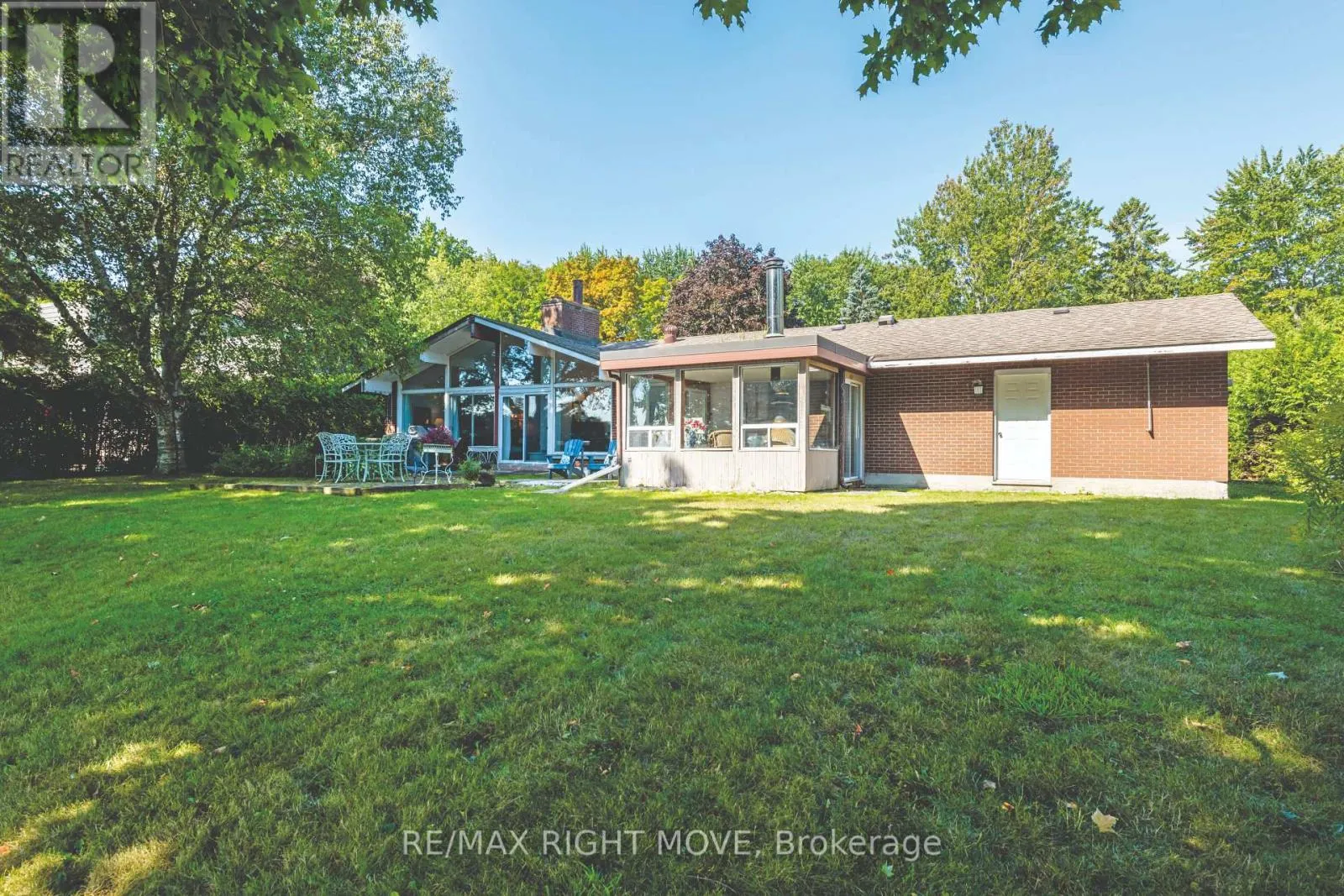 18 MAPLE DRIVE