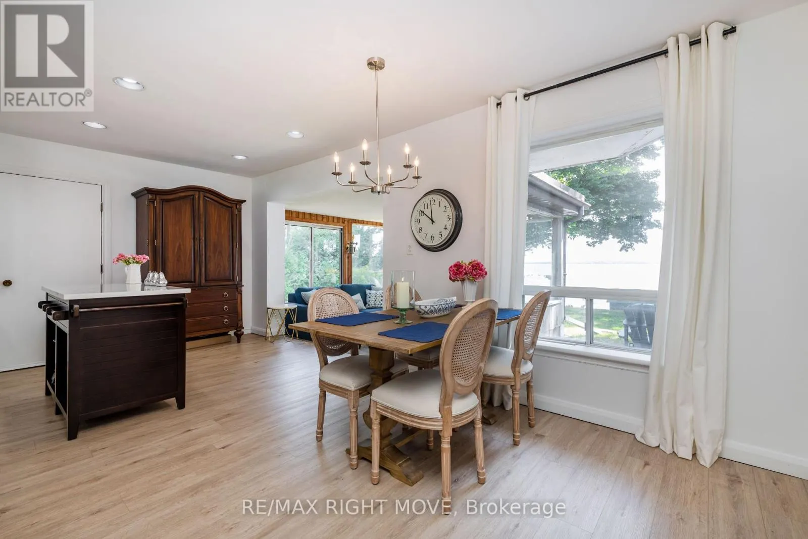 18 MAPLE DRIVE