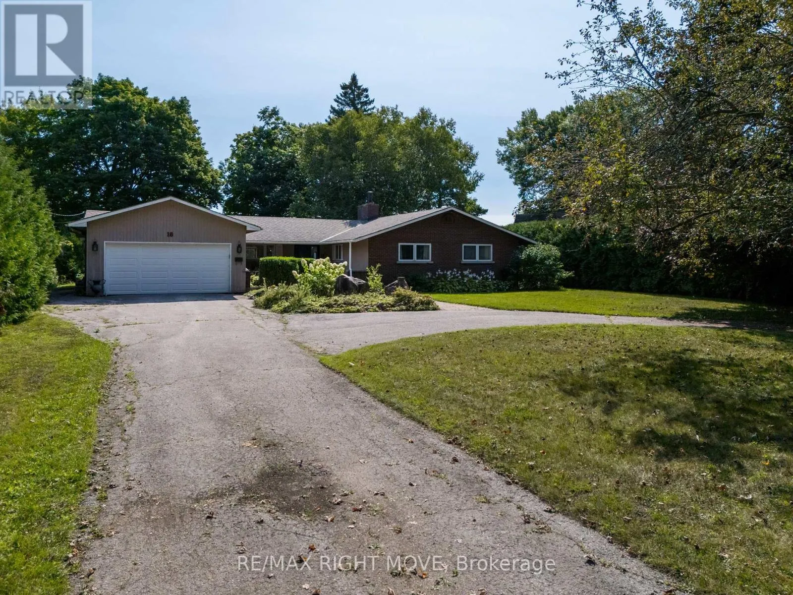 18 MAPLE DRIVE