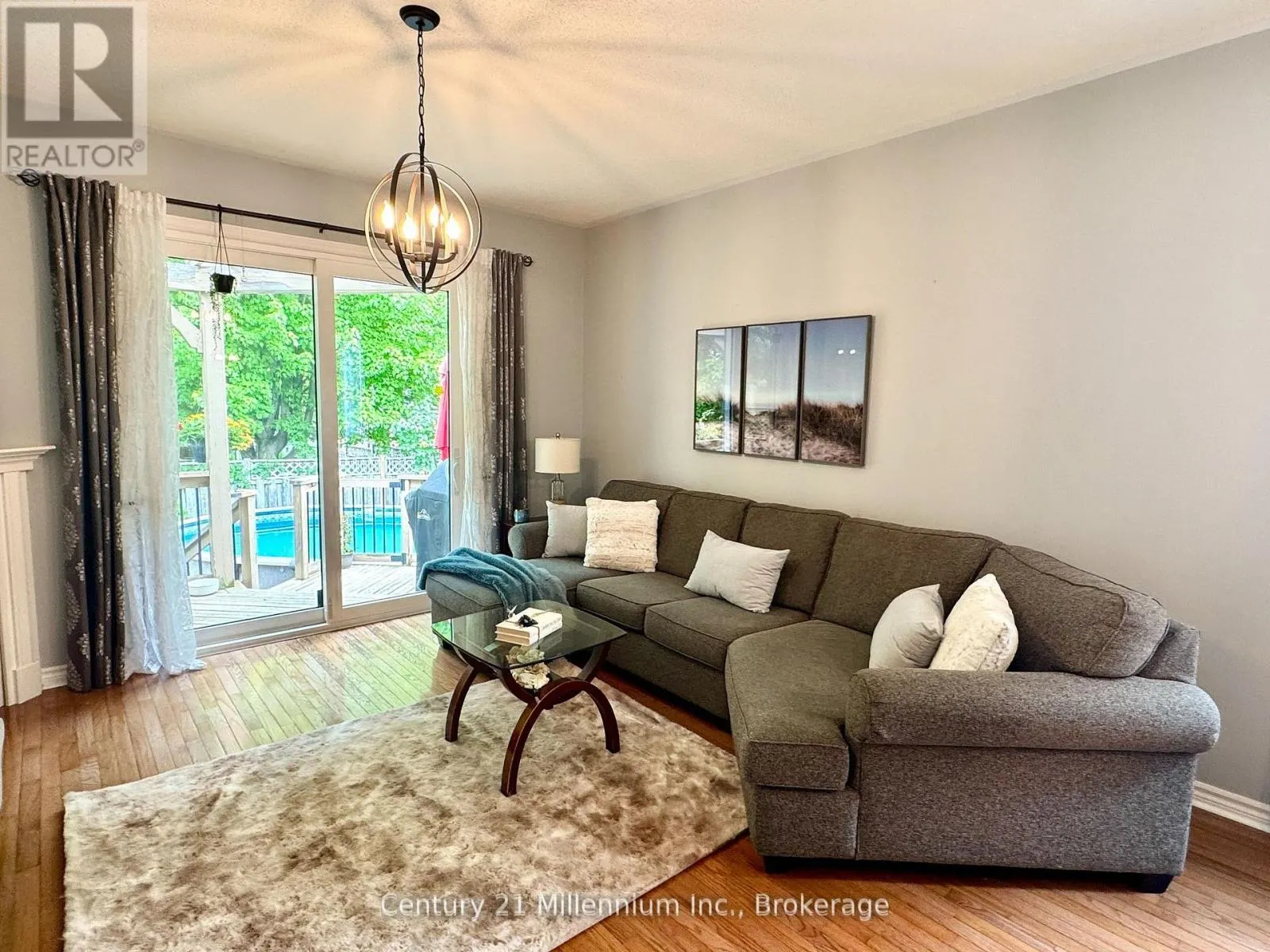7 SPARROW LANE