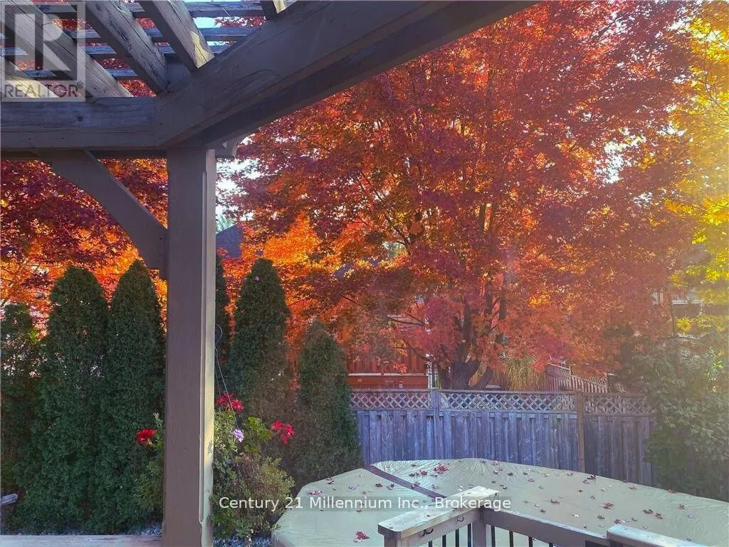 7 SPARROW LANE