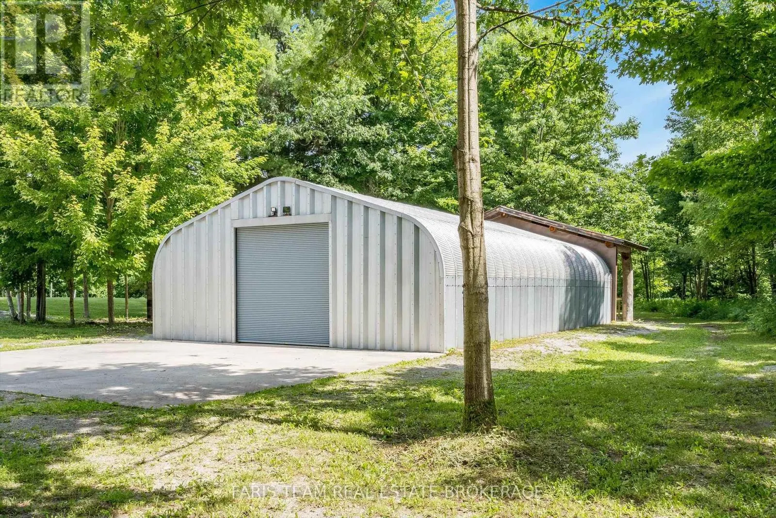 151 MOUNT SAINT LOUIS ROAD E