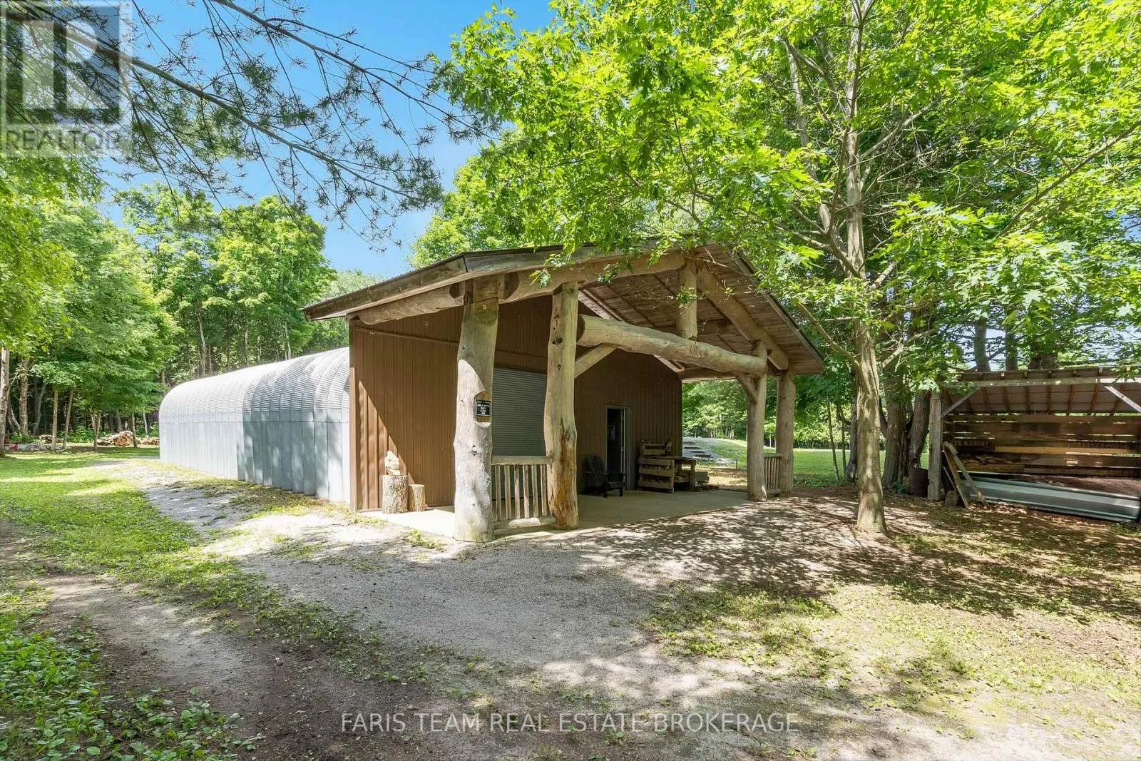 151 MOUNT SAINT LOUIS ROAD E