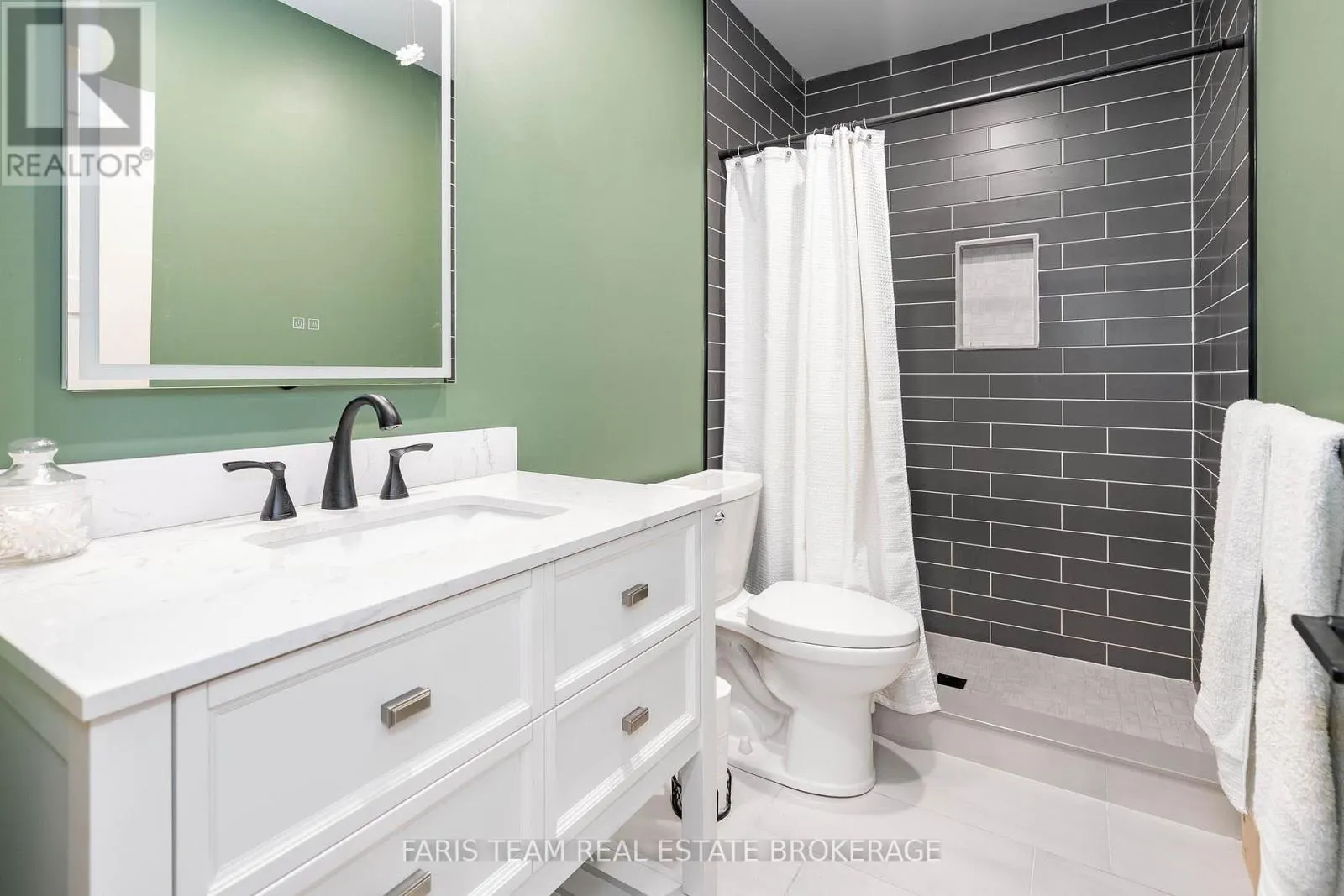 151 MOUNT SAINT LOUIS ROAD E