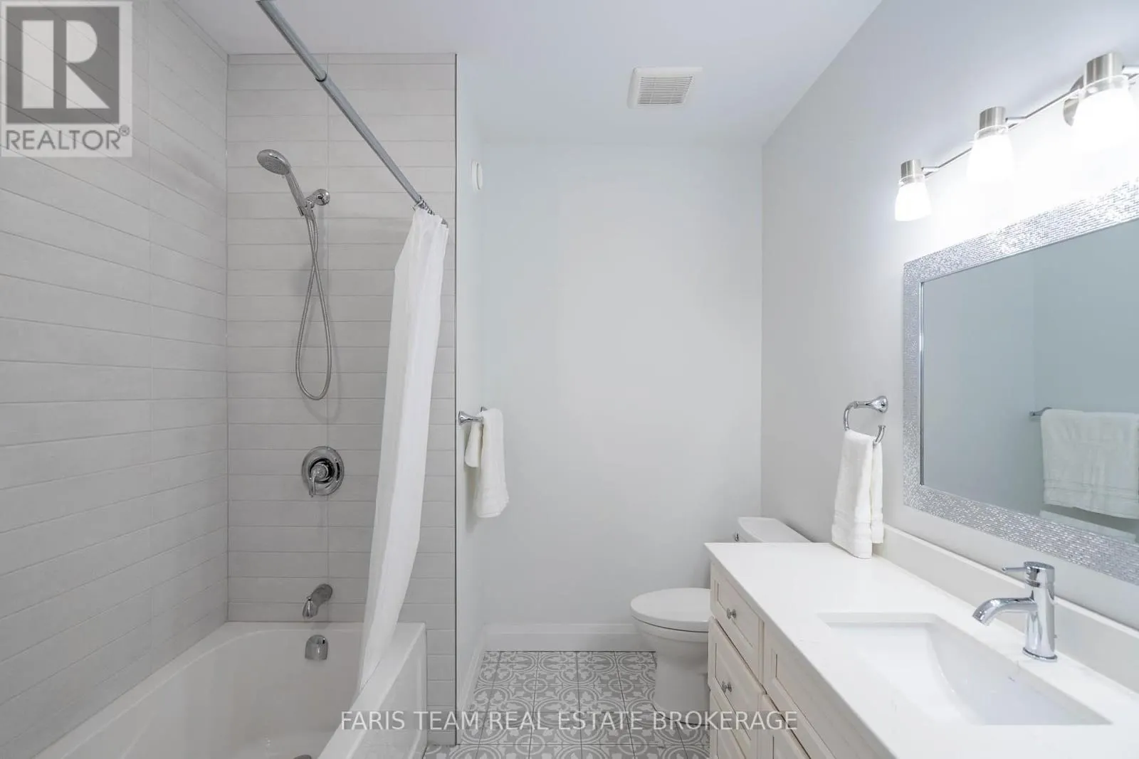 151 MOUNT SAINT LOUIS ROAD E