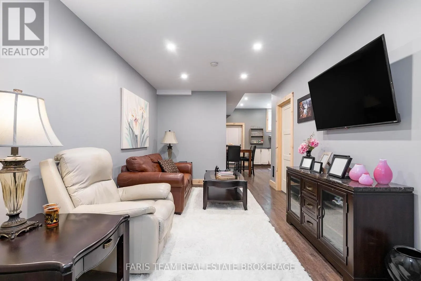 151 MOUNT SAINT LOUIS ROAD E