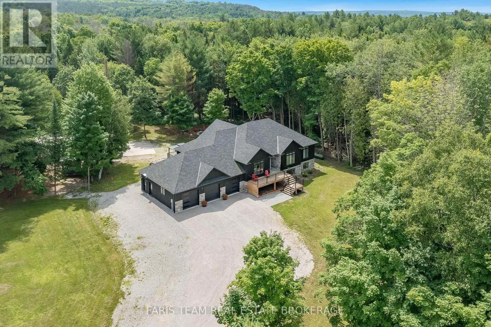 151 MOUNT SAINT LOUIS ROAD E