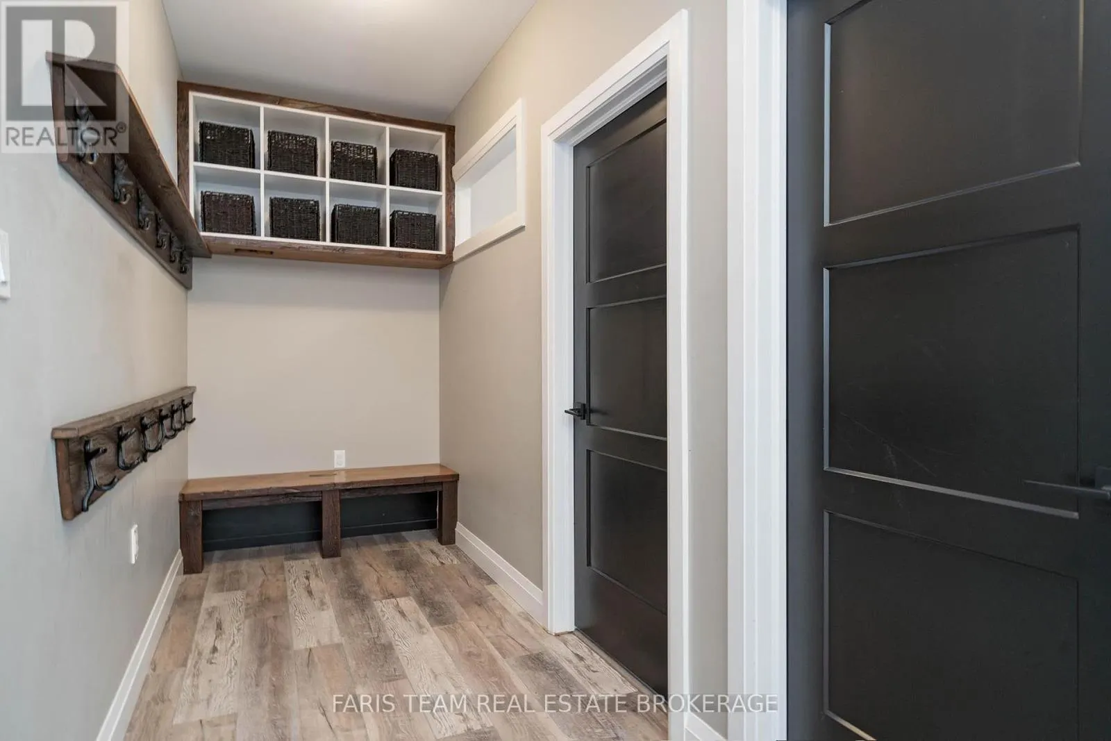 151 MOUNT SAINT LOUIS ROAD E