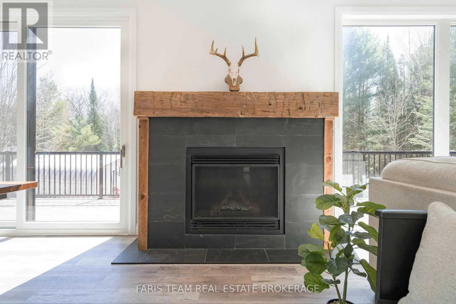 151 MOUNT SAINT LOUIS ROAD E