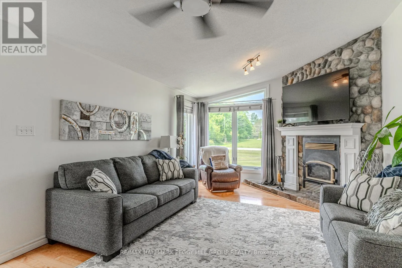 3413 MCCARTHY DRIVE