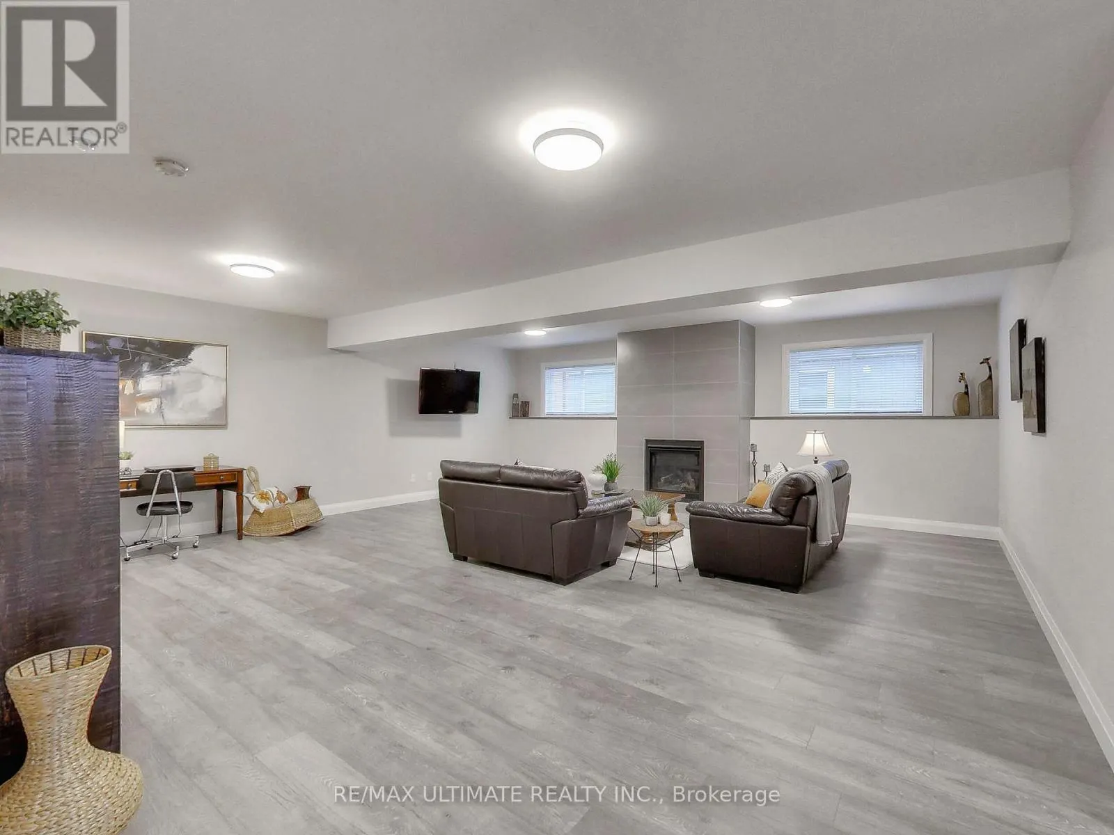 121 LILY DRIVE