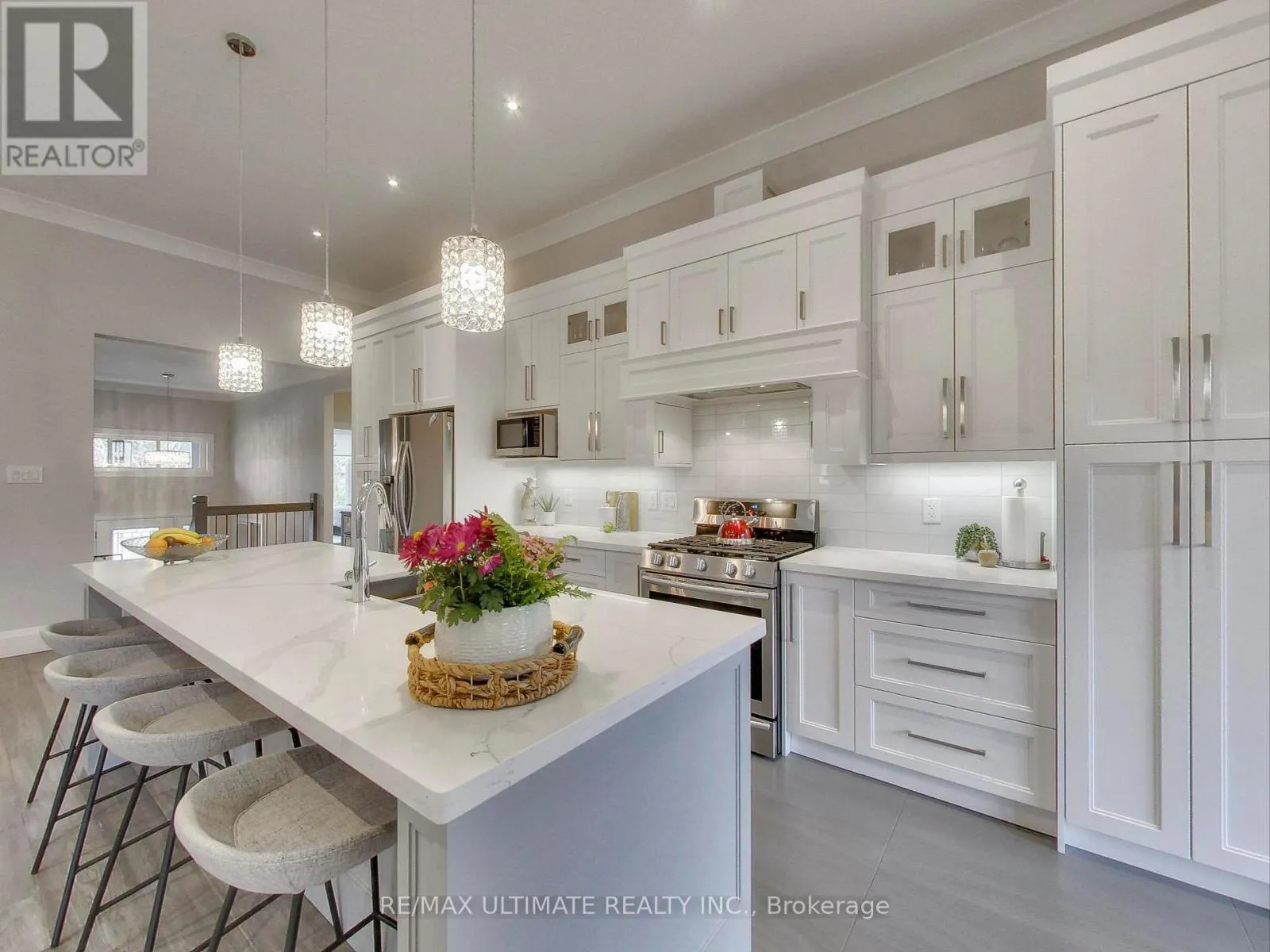 121 LILY DRIVE