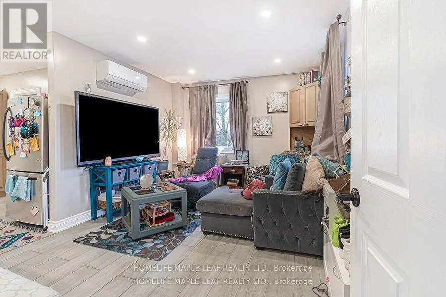 17 MIDDLEBROOK ROAD