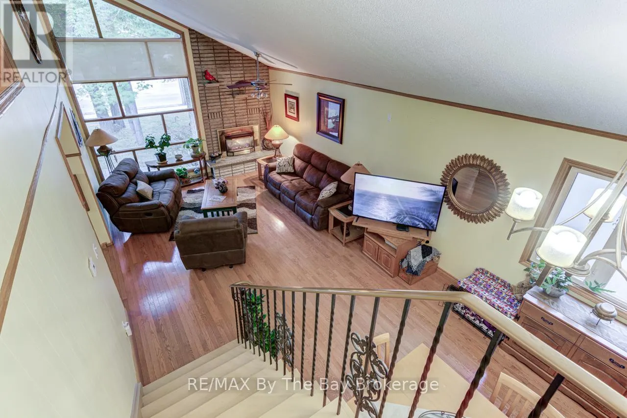 1819 RIVER ROAD W