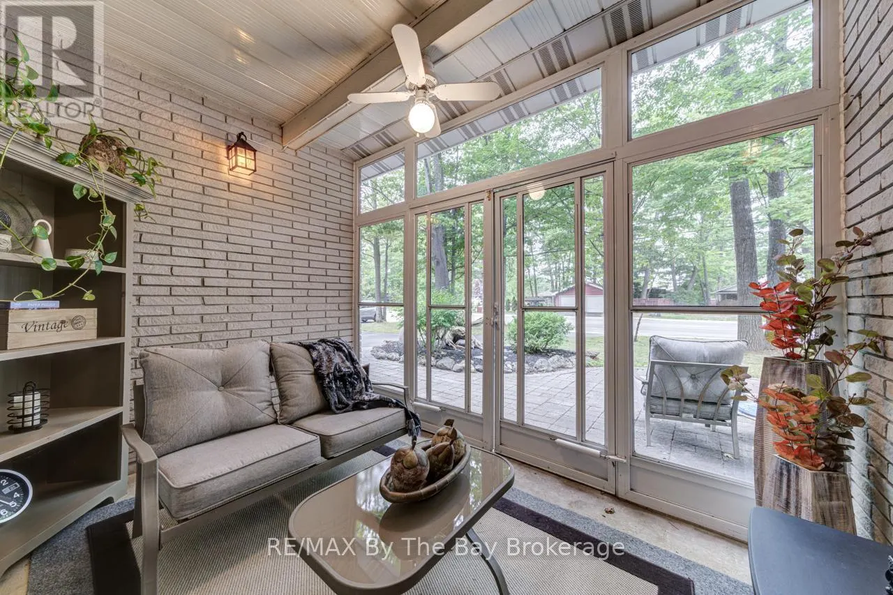 1819 RIVER ROAD W