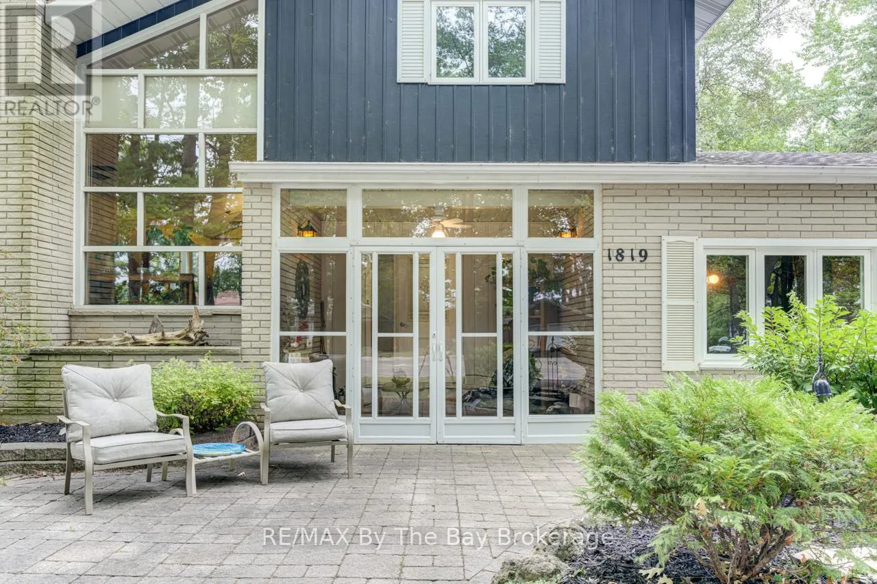 1819 RIVER ROAD W