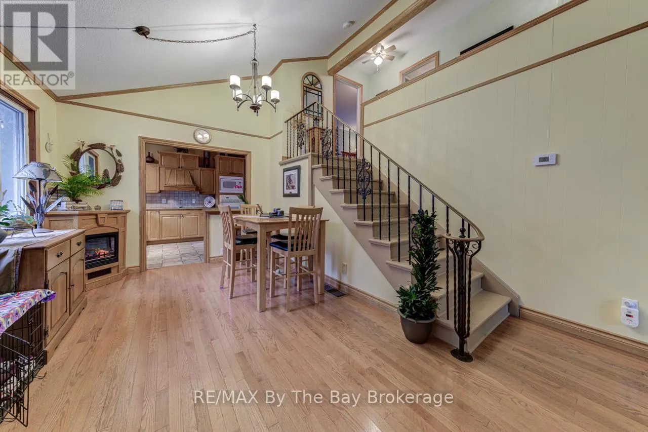 1819 RIVER ROAD W