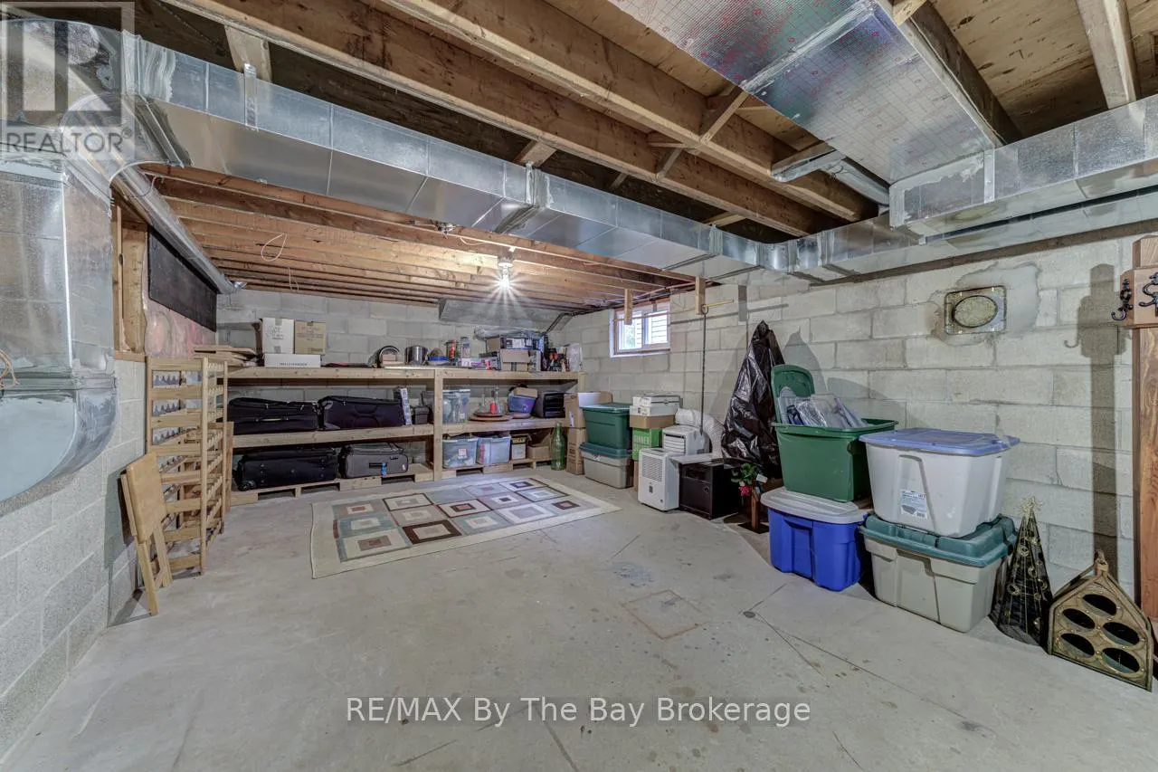 1819 RIVER ROAD W